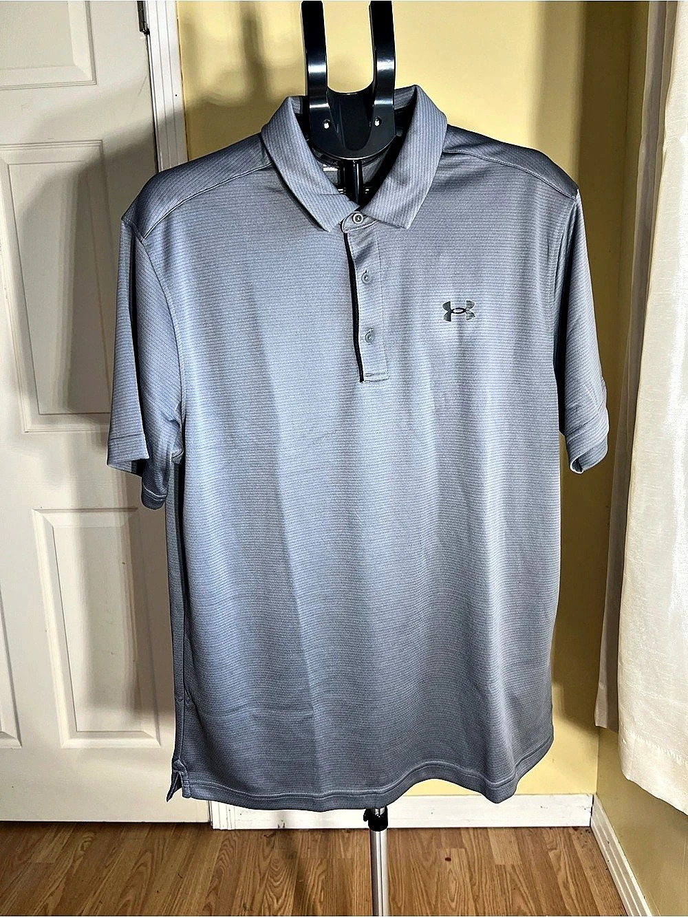 Under Armour Men’s Gray Performance Polo Shirt XL Loose Fit NWT